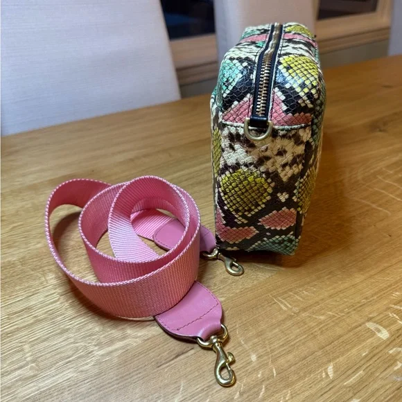 Clare V pastel Snakeskin Marisol crossbody Bag with pink strap - Picture 5 of 11